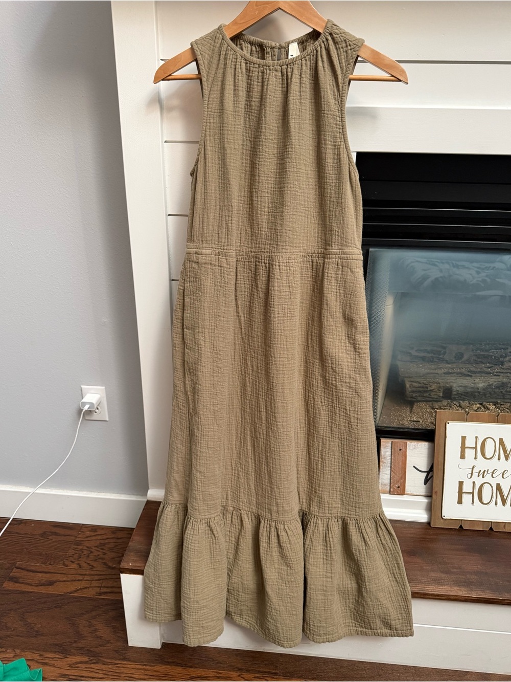 Pact Women's Sleeveless Cotton Gauze Maxi Dress in Olive